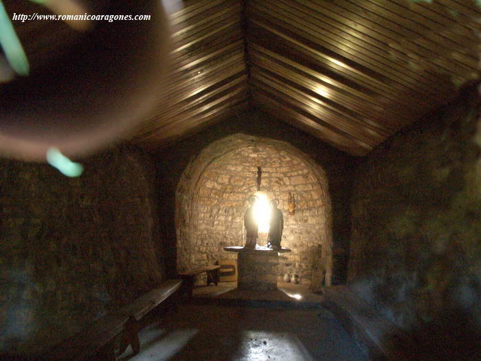 INTERIOR HACIA LA CABECERA